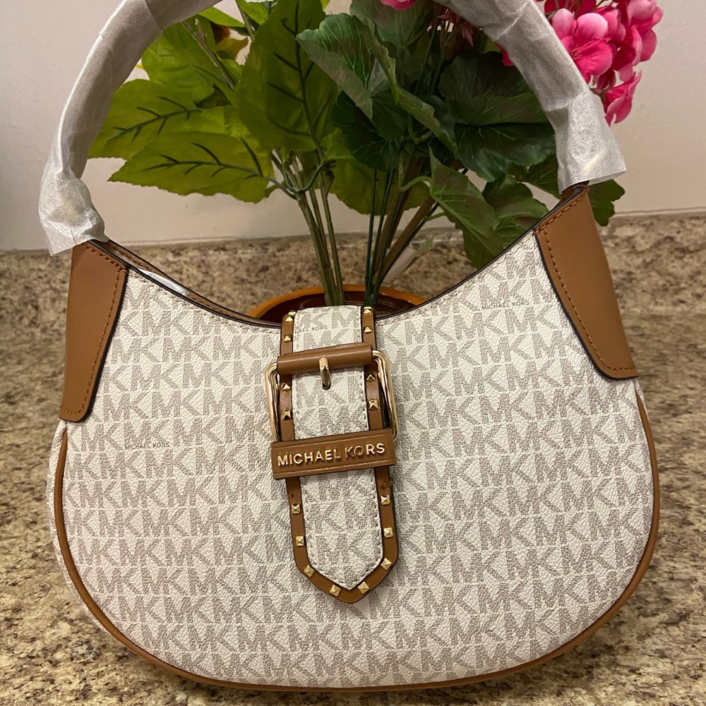 Michael KORS Lillian Signature Logo Shoulder Bag